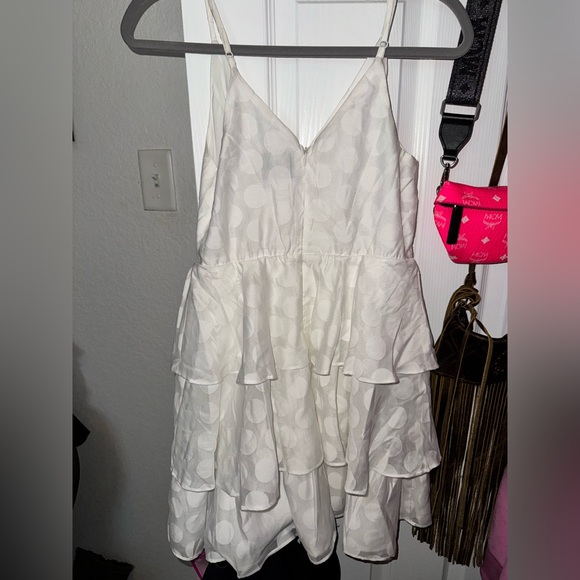 Little white dress NWT!!! GORGEOUS!!!! Message me for measurements!!! No flaws! - Picture 4 of 4